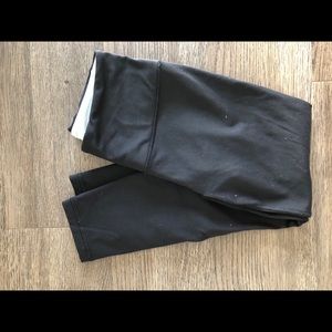 Victoria’s Secret sport black leggings
